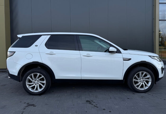 Land Rover Discovery Sport - Image 8