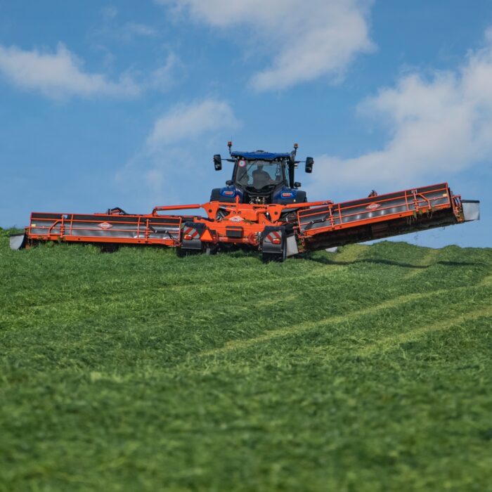 Pļaujmašīnas ar vītinātāju KUHN FC - Image 6