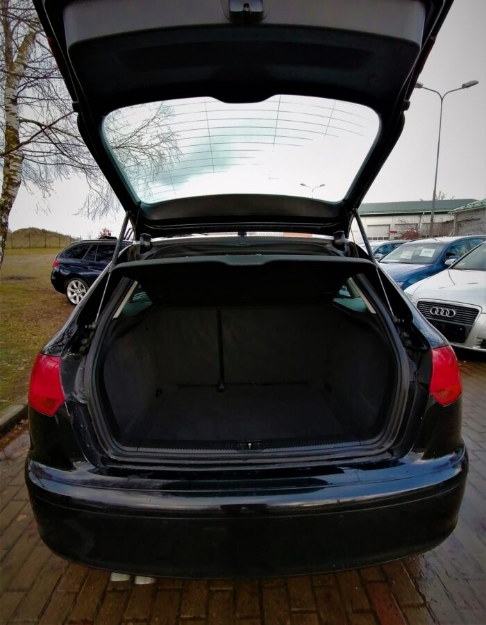 Audi A3 Sportback 2,0 TDI - Image 8