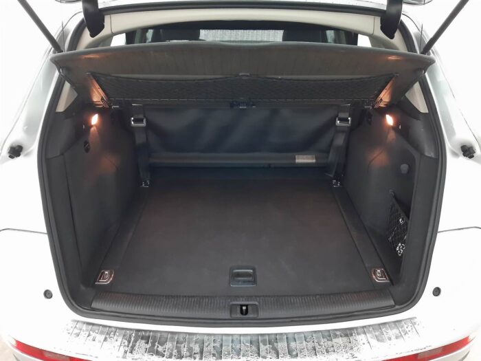 Audi Q5 3,0 TDI quattro S-tronic - Image 27