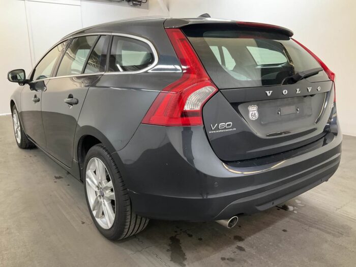 Volvo V60 2,4 D5 Geartronic "Summum" - Image 33