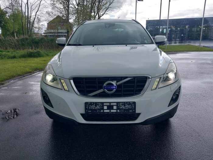 Volvo XC60 AWD 2,4 Diesel Geartronic ,,Momentum " - Image 25