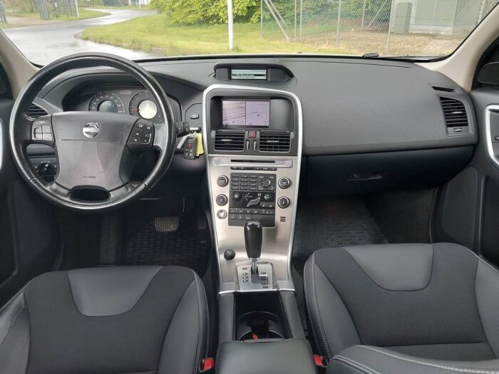 Volvo XC60 AWD 2,4 Diesel Geartronic ,,Momentum " - Image 22