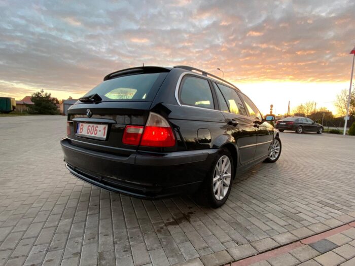 8 BMW 320d Touring "Lifestyle" - Image 8