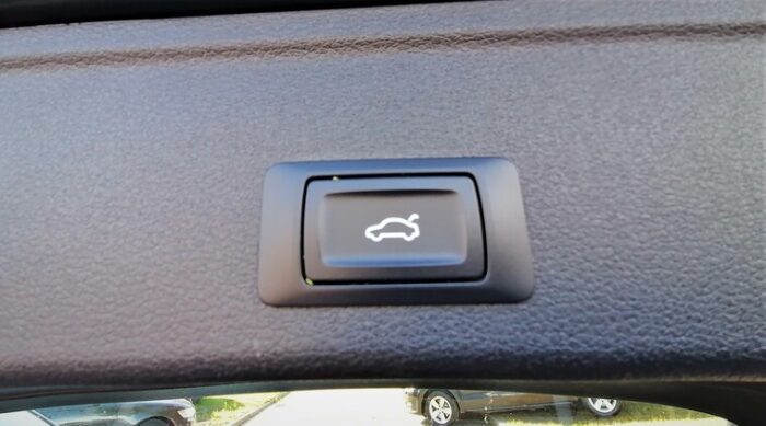 Audi A4 Avant 2,0 TDI S-tronic - Image 9