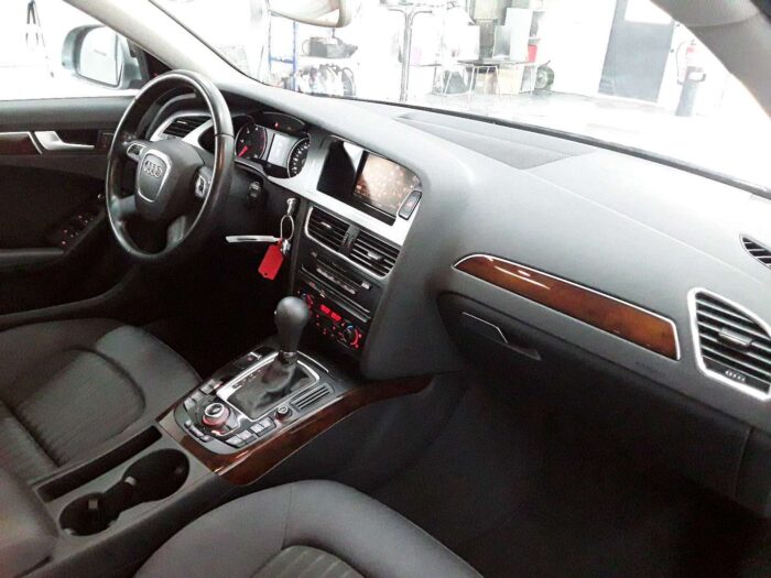 Audi A4 Avant 2,0 TDI "Ambiente" - Image 39