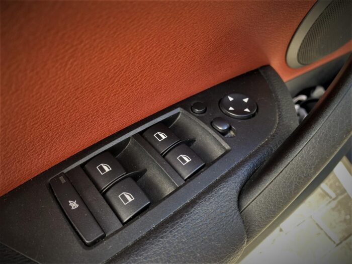 BMW X1 xDrive 23d Steptronic "X Line" - Image 39