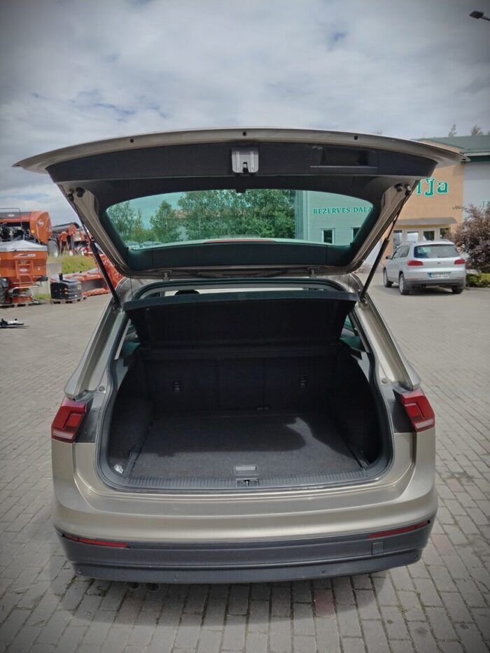 VW Tiguan - Image 9