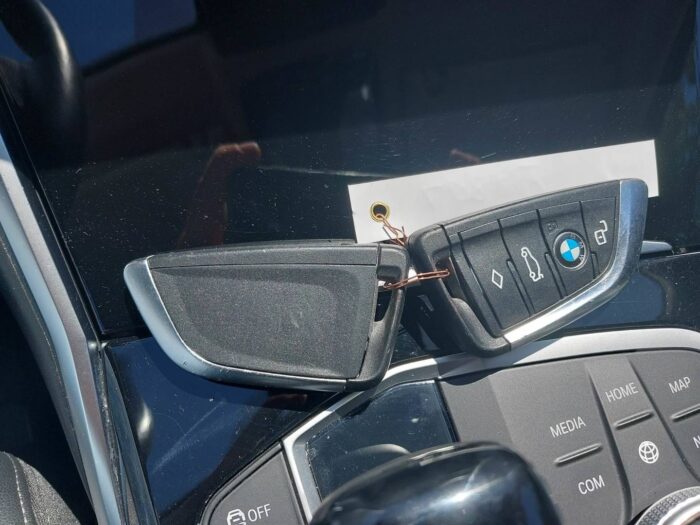 BMW 330e Touring Steptronic "Advantage" - Image 22