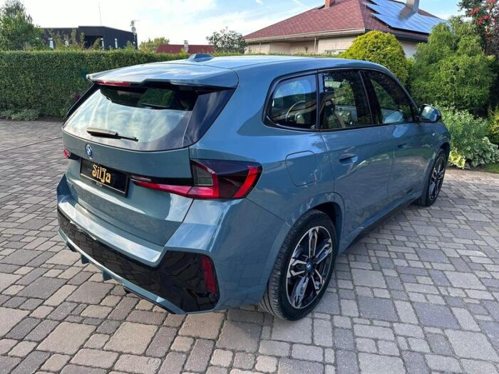 BMW iX1 30 xDrive M Sport Connected Professional - Image 9