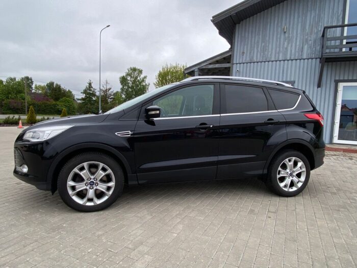 Ford Kuga 2,0 TDCI 4x4 Powershift "Titanium" - Image 13