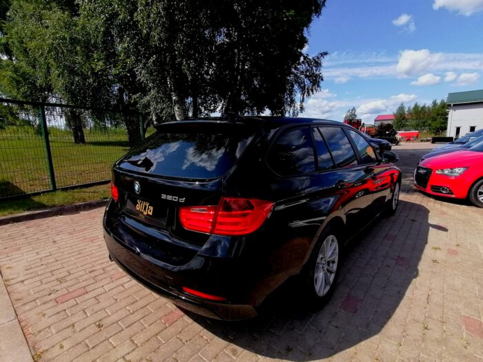 BMW 320d Touring Steptronic - Image 6
