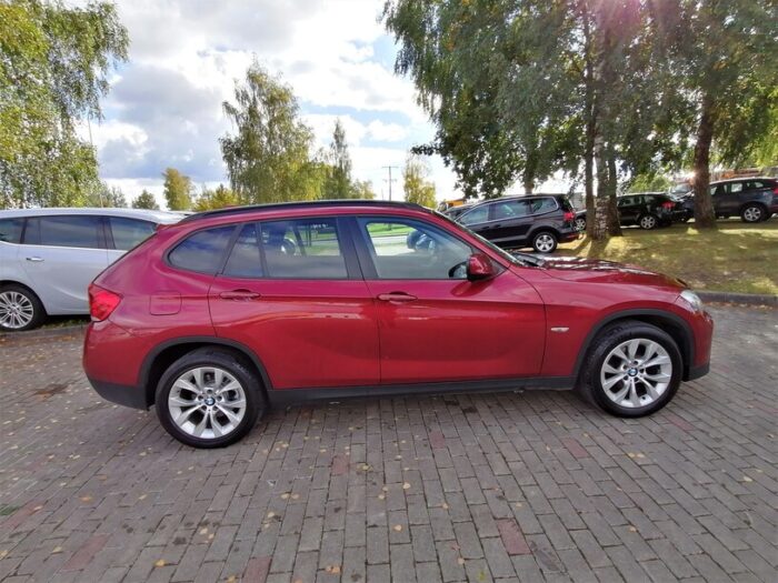 BMW X1 xDrive20d Steptronic - Image 10