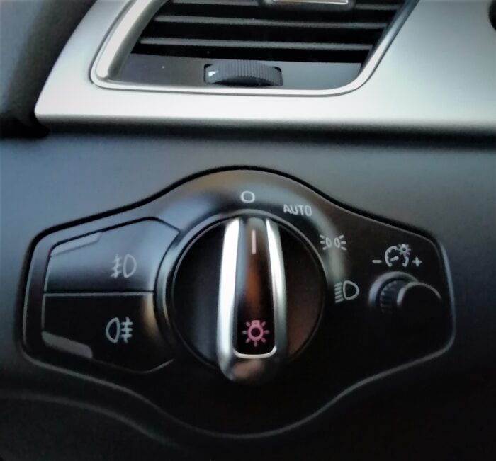 Audi A4 Avant 2,0 TDI Multitronic "Attraction" - Image 51