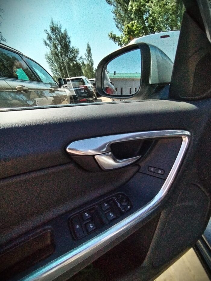 Volvo S60 2.0 Summum - Image 10
