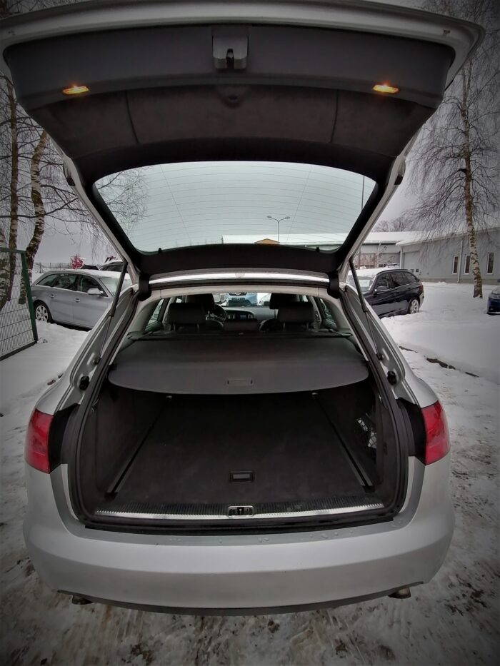 Audi A6 Avant 2,0 TDI - Image 6
