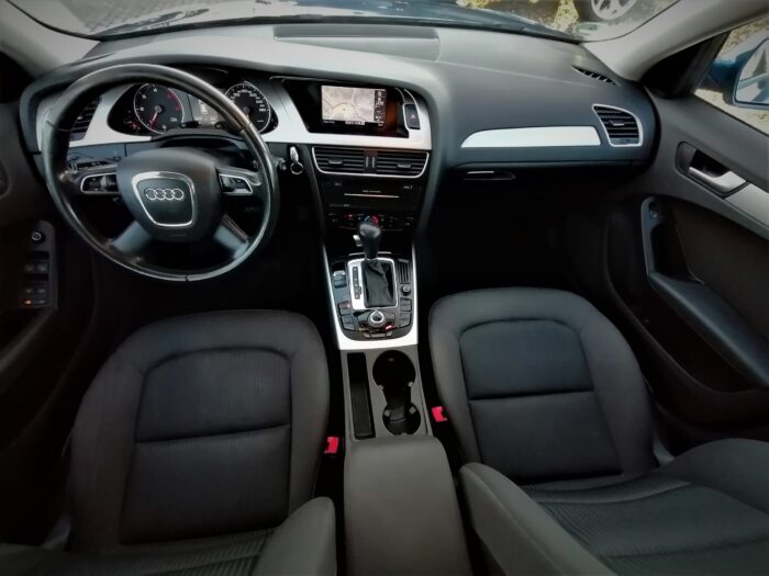 Audi A4 Avant 2,0 TDI Multitronic "Attraction" - Image 50