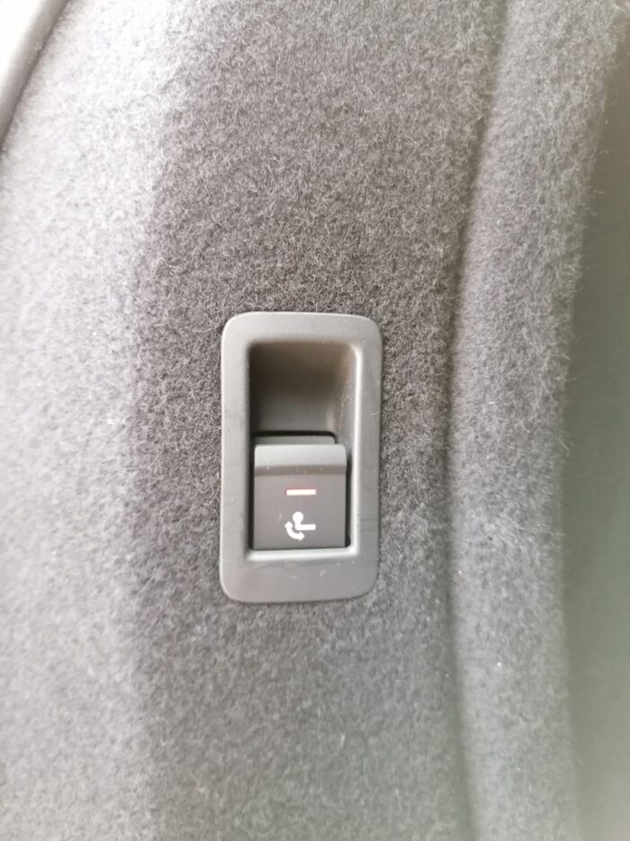 Audi A4 Avant sport 3,0 TDI S-tronic - Image 18