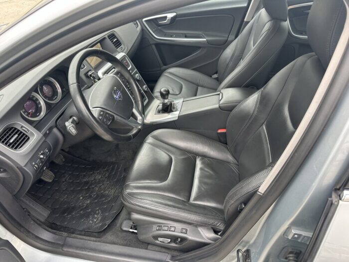 Volvo S60 2.0 Summum - Image 31