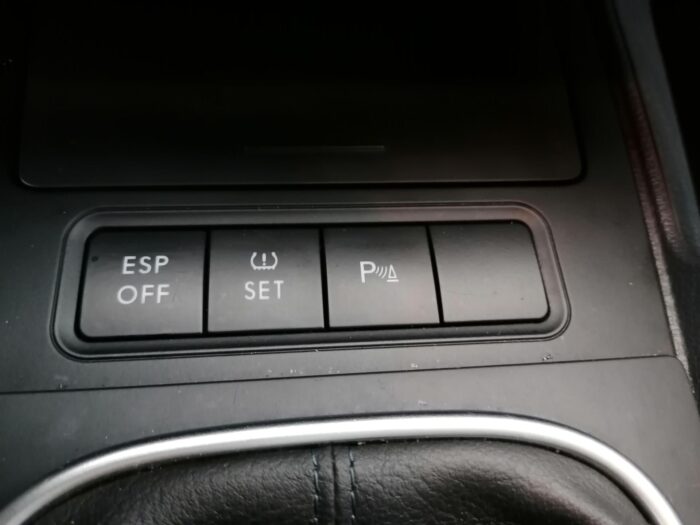 VW Golf Variant 1,9 TDI “Sportline” - Image 10