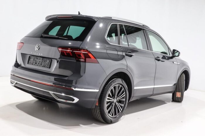 Volkswagen Tiguan 2.0 TDI Elegance - Image 50