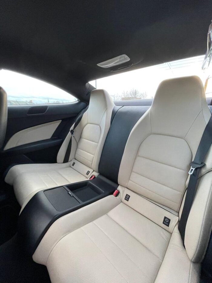 Mercedes Benz C-coupe 220D - Image 13