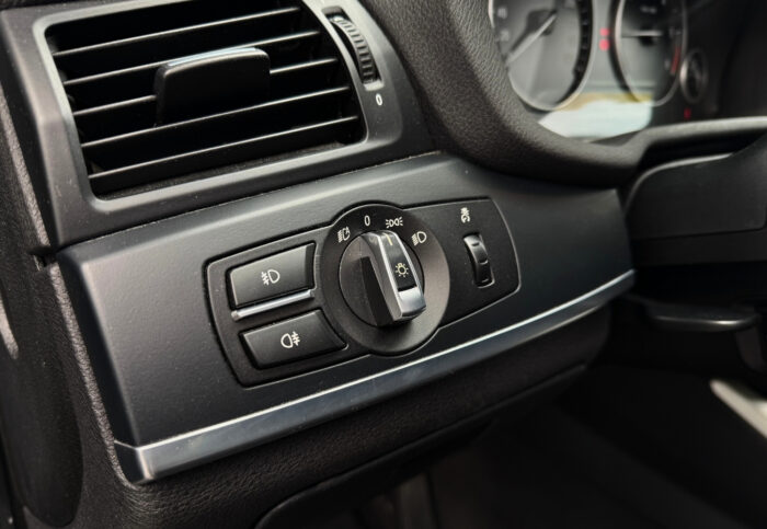 13 BMW X3 2.0D 135kw/181zs 4x4 - Image 13