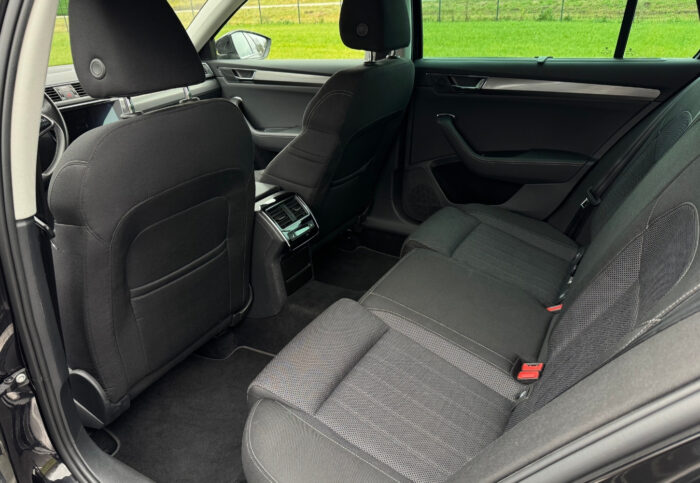 Škoda Superb | 1.4 TSI Plug-In Hibrīds | 2019.gada - Image 9