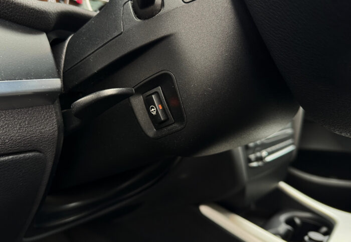 9 BMW X3 2.0D 135kw/181zs 4x4 - Image 9