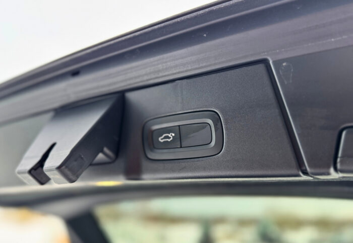 Volvo V90 Momentum | 2.0D | 2018.gada - Image 20