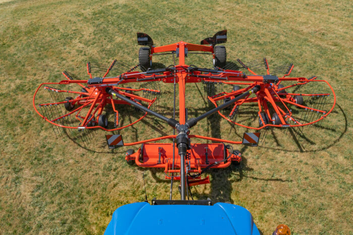 KUHN Vālotājs  ar pacēlāju pa vidu GA 8131 CL - Image 2