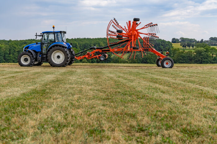 KUHN Vālotājs  ar pacēlāju pa vidu GA 8131 CL - Image 20