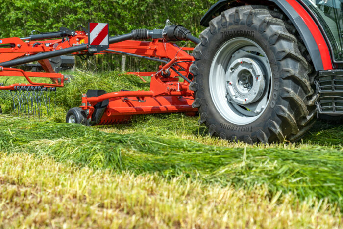 KUHN Vālotājs  ar pacēlāju pa vidu GA 8131 CL - Image 10