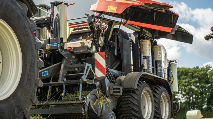 Preses kombinācija ar fiksēta diametra presēšanas kameru KUHN FB 3135 - Image 4