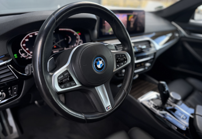 BMW 530e xDrive Touring | Plug-In Hibrīds | 2021.gada - Image 12