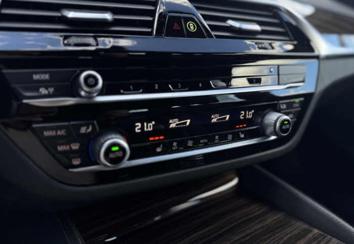 BMW 530e xDrive Touring | Plug-In Hibrīds | 2021.gada - Image 15