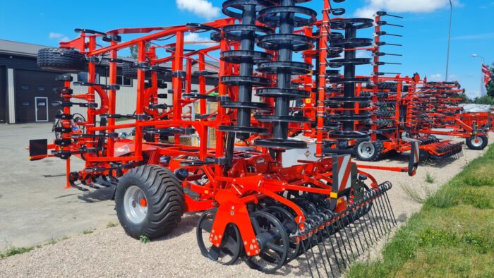 KUHN Rugaines kultivators PROLANDER 7500 - Image 5