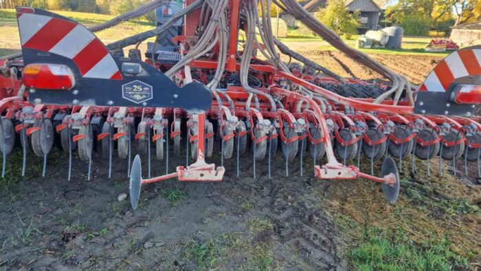 Graudu/minerālmēslu pneimatiskā sējmašīna KUHN ESPRO 6000 RC - Image 5