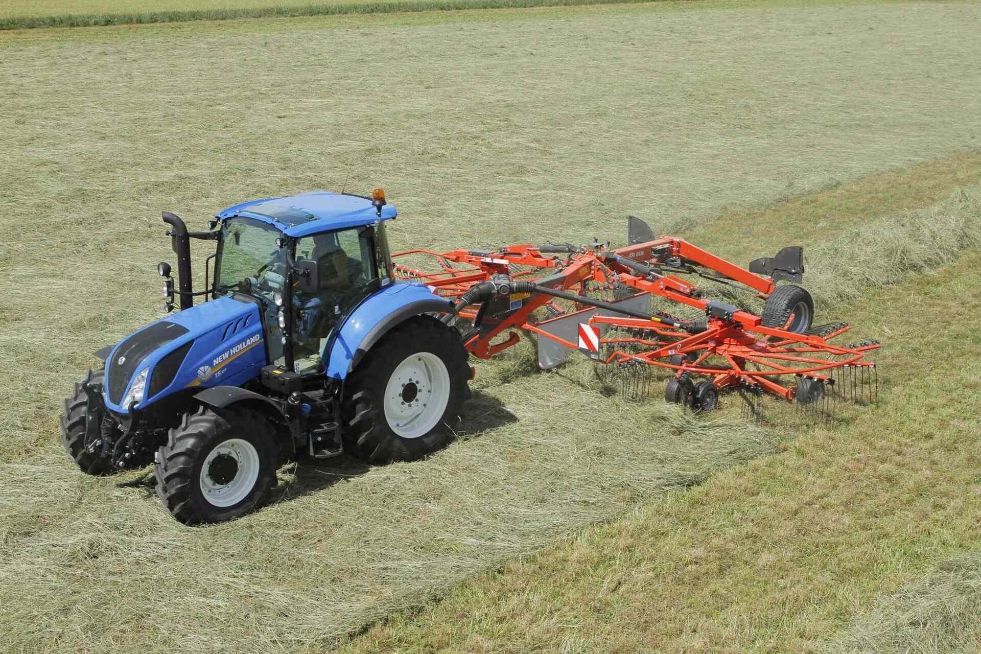 4003_12868_MEDIUM_GA8131_WORK_NEWHOLLAND_AERIAL-ezgif.com-resize