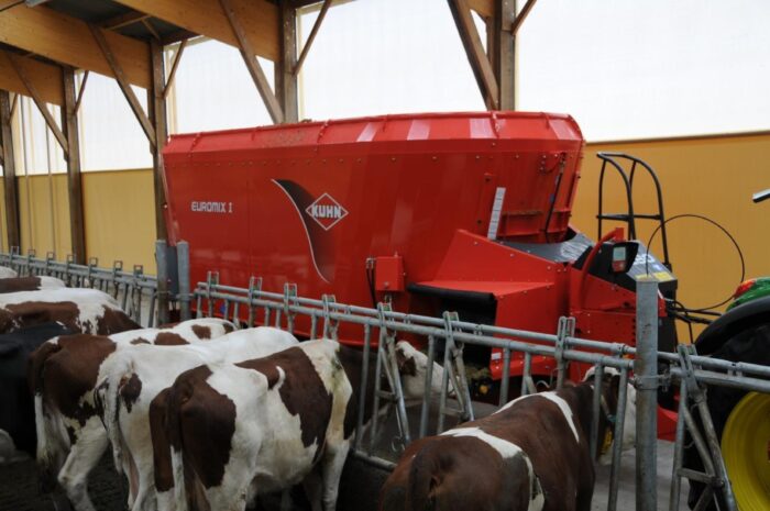 Lopbarības maisītāji - izdalītāji KUHN Euromix - Image 16