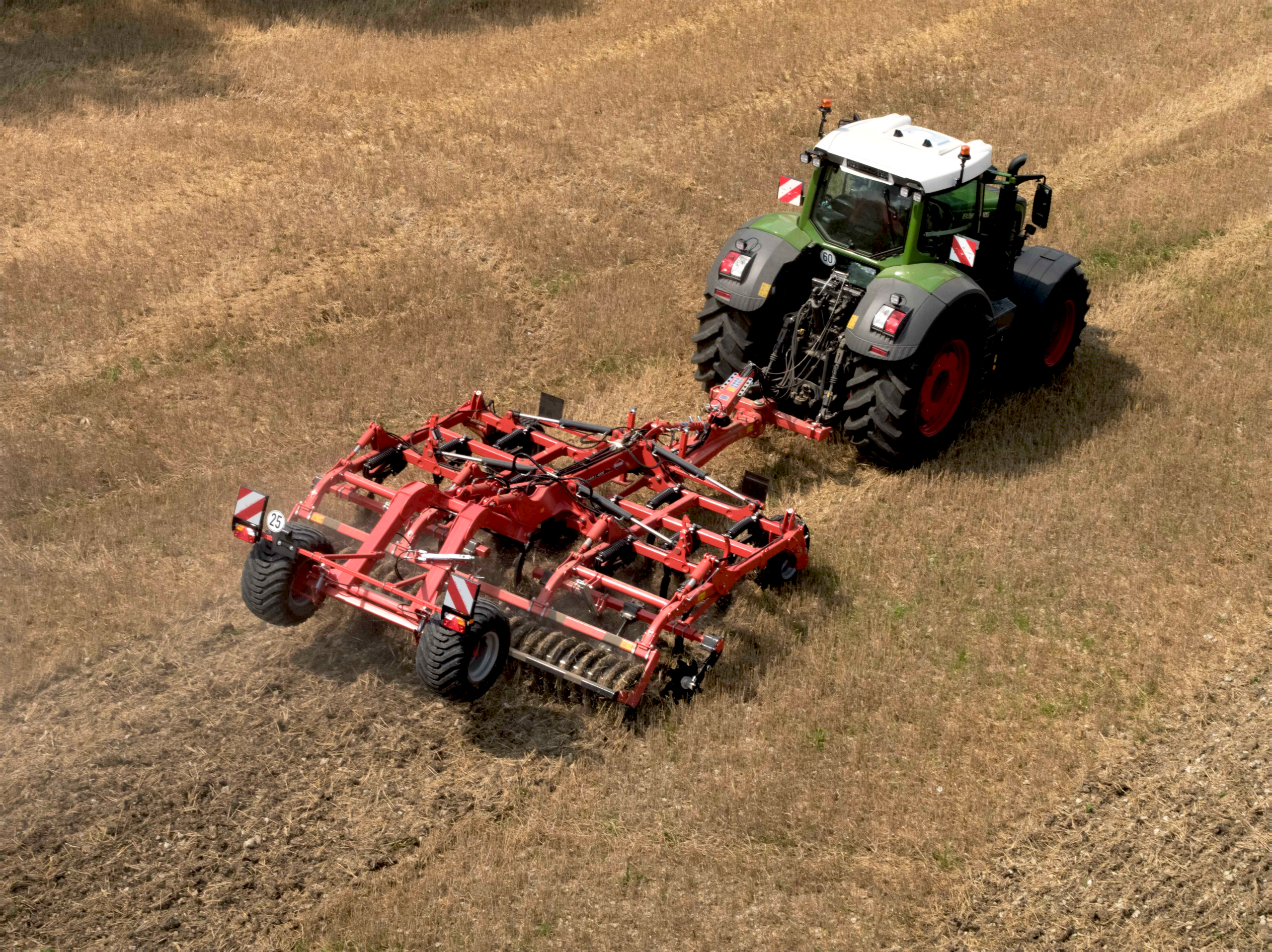 CULTIMER-L-4000_WORK_AERIAL_FENDT-scaled-1