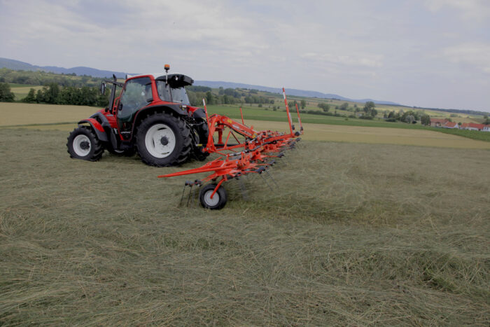 KUHN ārdītājs GF 8700 - Image 3