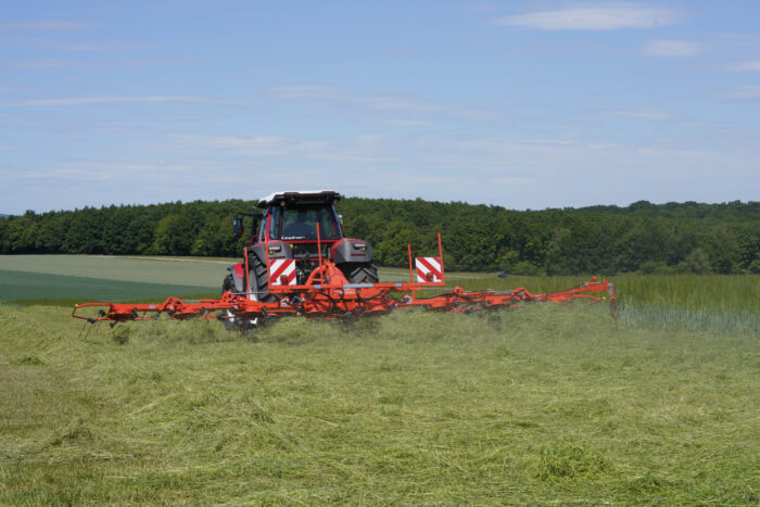 KUHN ārdītājs GF 8700 - Image 7