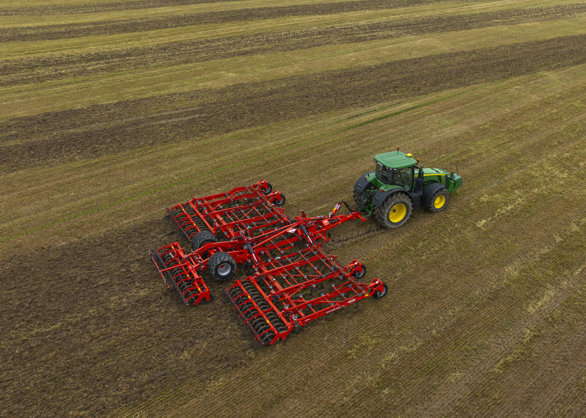 PROLANDER-12000_WORK_AERIAL_JOHN-DEERE-scaled-e1770228022755