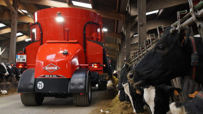 Lopbarības maisītāji – izdalītāji pašgājēji KUHN SPW POWER - Image 19