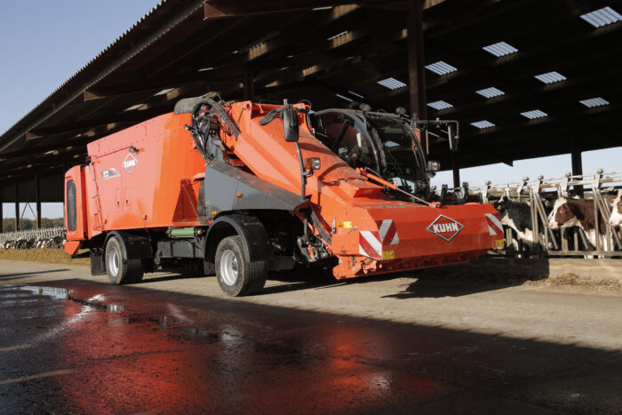 Lopbarības maisītāji – izdalītāji pašgājēji KUHN SPW INTENSE - Image 11