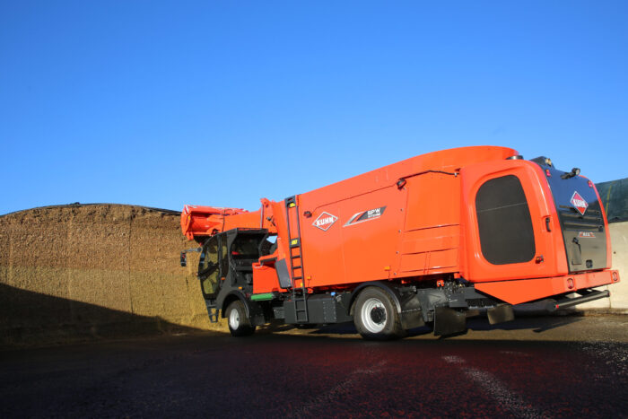 Lopbarības maisītāji – izdalītāji pašgājēji KUHN SPW INTENSE - Image 19